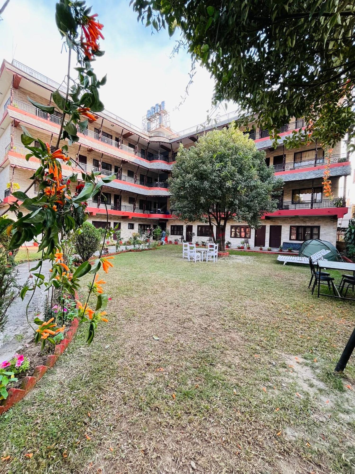 פוקהרה Butterfly Lodge מראה חיצוני תמונה
